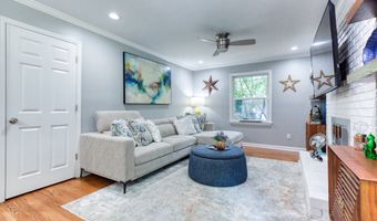 813 Lakeshore, Berkeley Lake, GA 30096