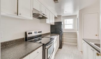 4418 PEMBROOK VILLAGE Dr 121, Alexandria, VA 22309
