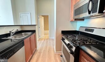 851 N GLEBE Rd #PH07, Arlington, VA 22203