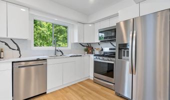 7801 WINONA Ct 7801, Annandale, VA 22003