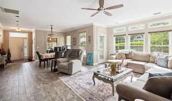 49 Butler Ave, Bayville, NJ 08721