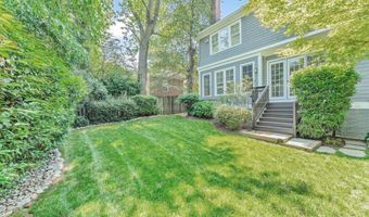 5517 MCKINLEY St, Bethesda, MD 20817