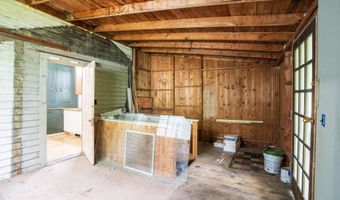 120 N Main St, Avilla, IN 46710