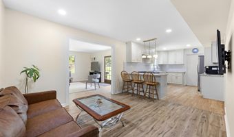 140 Idlebrook Ln, Aberdeen, NJ 07747