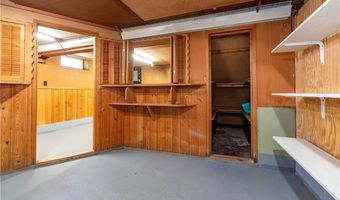 11 Bellevue Dr, Cranston, RI 02920