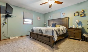 11 Linda Ln, Aberdeen, SD 57401