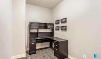 2824 E Sunflower Cir, Brandon, SD 57005