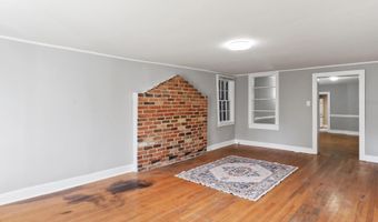 40 N MAIN St, Boonsboro, MD 21713