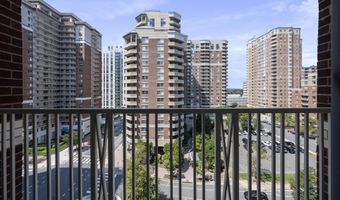 880 N POLLARD St N 923, Arlington, VA 22203