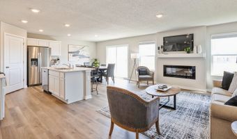 1004 33RD St SE, Altoona, IA 50009