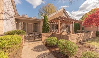 2225 Chaucer Ct, Ann Arbor, MI 48103