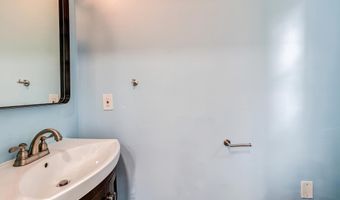 849 S GLEBE Rd, Arlington, VA 22204