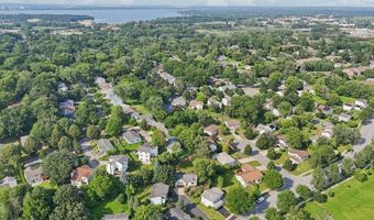 750 Engelhart Dr, Madison, WI 53713
