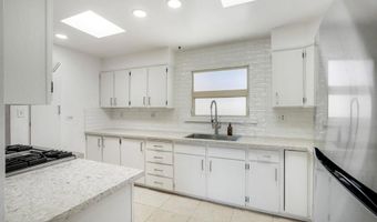 1622 S Tremont St, Oceanside, CA 92054