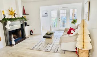 216 AFTON Sq 202, Altamonte Springs, FL 32714