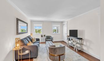 302 Deal Lake Dr 19, Asbury Park, NJ 07712