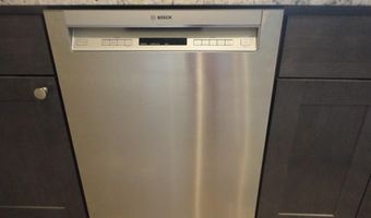 49 Merton Rd 2, Newport, RI 02840