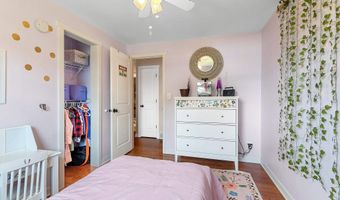 2207 S GREENVIEW St, Appleton, WI 54915