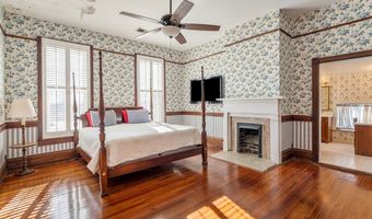 208 S Main St, Abbeville, SC 29620