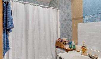 541 N Milton St, Auburn, KS 66402