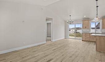 1160 Alpine Dr, Chubbuck, ID 83202