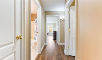 22 Harvest Hill Ln 4, Auburn, ME 04210