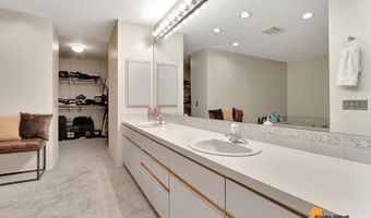 7521 Labrador Cir, Anchorage, AK 99502