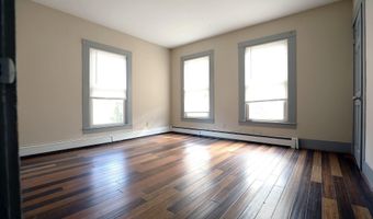 41 Dunn St, Auburn, ME 04210