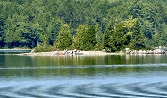 22 Upper Lead Mountain Pond Rd, Aurora, ME 04408