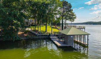 378 LAKEVIEW Cir, Alpine, AL 35014