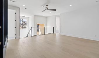727 NE 2nd St, Bentonville, AR 72712