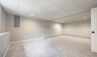 128 Old Quarry Rd, Glocester, RI 02857