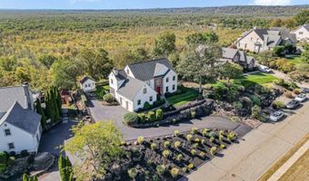 35 Rosenbrook Dr, Bayonne, NJ 07035