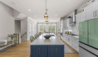 42460 MILDRED LANDING Sq, Ashburn, VA 20148