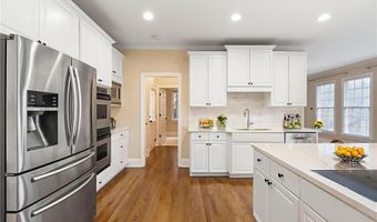 870 Longstone Lndg, Alpharetta, GA 30022