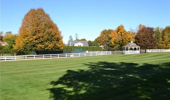 49 Seabreeze Ln 49, Bristol, RI 02809