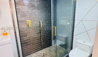 3625 N Country Club Dr 2409, Aventura, FL 33180