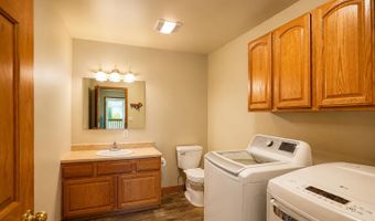 705 SW 13th Ave, Aberdeen, SD 57401