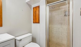 3802 IVANHOE Ln, Alexandria, VA 22310