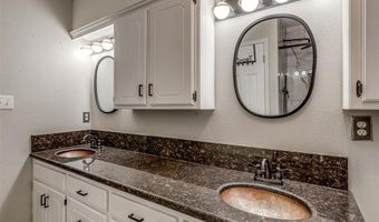 2370 Mary Niblack Rd, Ardmore, OK 73401