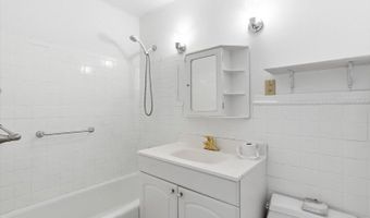 199 Avenue A, Bayonne, NJ 07002