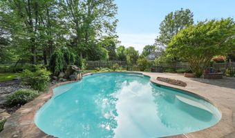 301 BERKLEY Ave, Belle Mead, NJ 08502