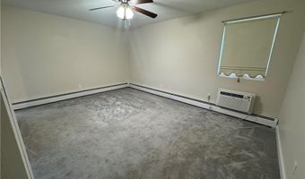 260 George Waterman Rd 205, Johnston, RI 02919