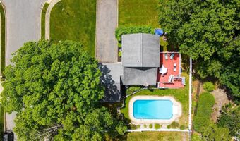 1 Lafayette Ct, Barnegat, NJ 08005