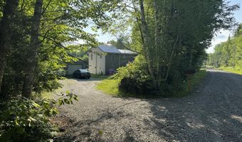 20 Moosehorn Rd, Abbot, ME 04406