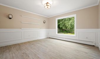 54 Trillium Trl, Bangor, ME 04401