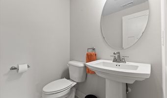 2908 NW Sharmin Dr, Ankeny, IA 50023