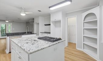 345 Lakeway Dr, Brandon, MS 39047