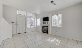4040 Castle Cove Dr 4040, Las Vegas, NV 89108