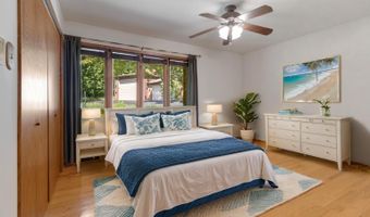 39081 N Sheridan Rd, Antioch, IL 60002